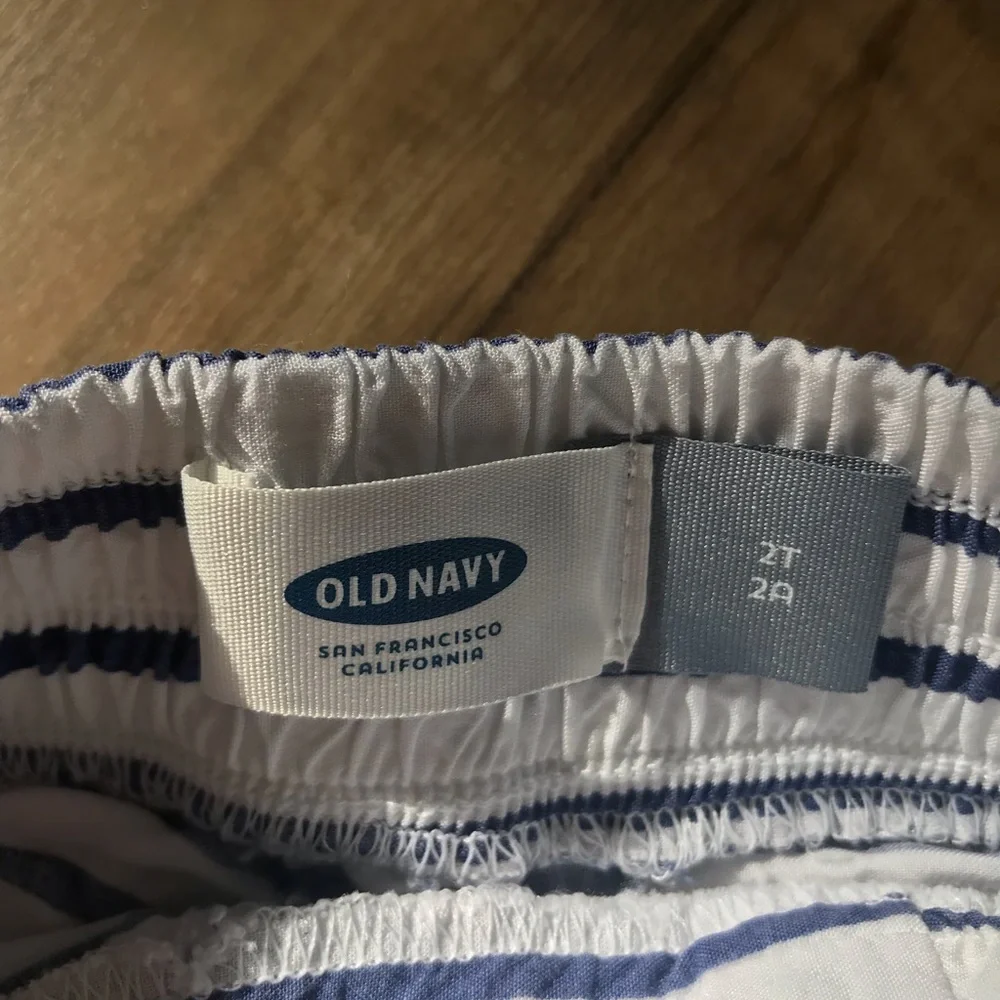 ✮FREE✮ Toddler Navy & White Pull on Shorts